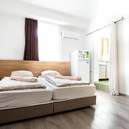 En-suite Rooms: Novа In Center Gæstehus