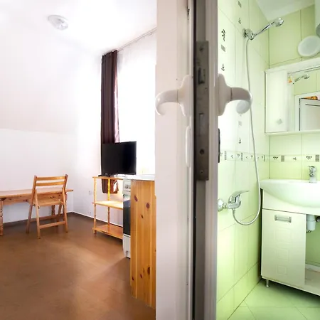 En-suite Rooms: Novа In Center 2* Sófia