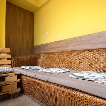 Casa de hóspedes En-suite Rooms: Novа In Center