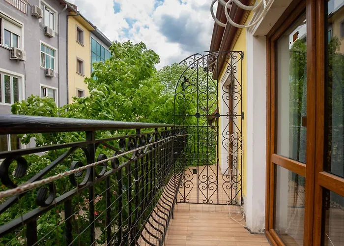 Nova - Private En-suite I Center I Self Check-in 2*